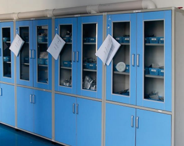 鄭州鋁木實(shí)驗(yàn)柜