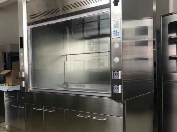 鄭州實(shí)驗(yàn)室通風(fēng)柜選購(gòu)注意事項(xiàng)