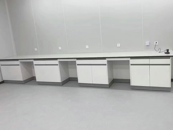 鄭州實木實驗臺在實驗室里如何做好日常保養